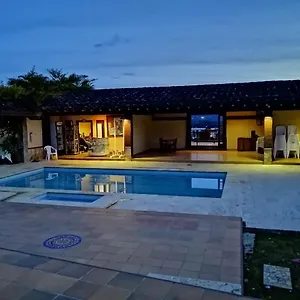 Guest house Hollywood